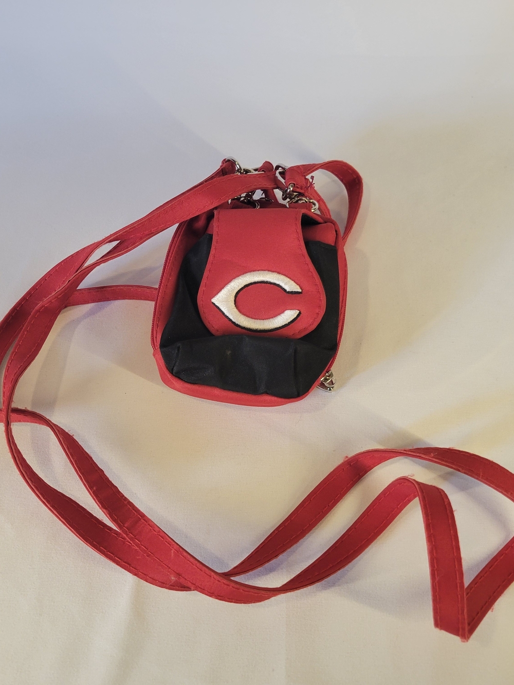 Cincinnati Reds MLB Pro-FAN-ity by Littlearth Pass Case Crossbody Wallet Purse